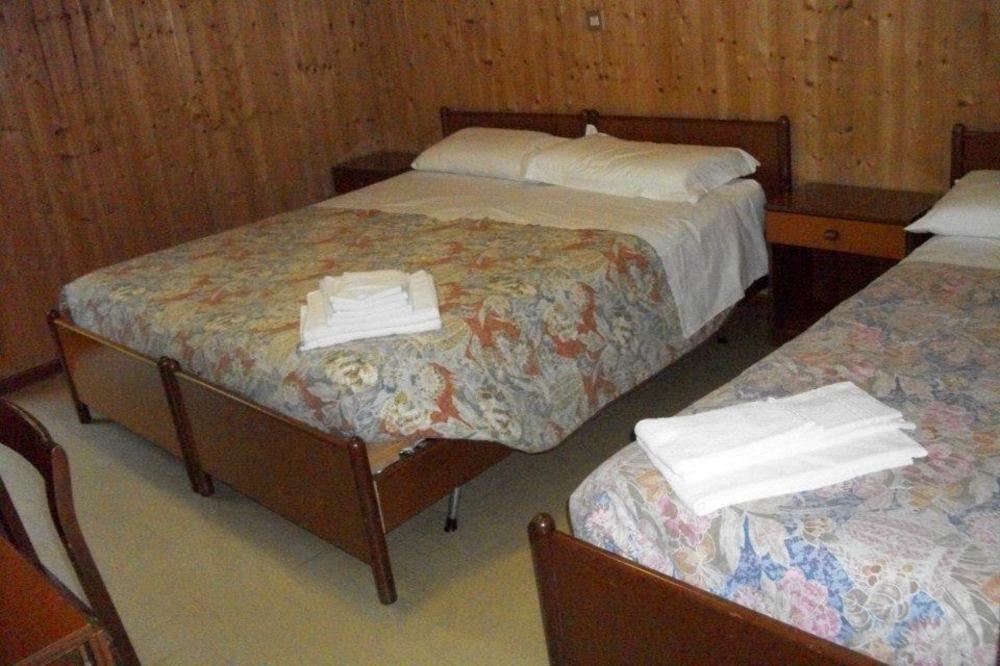 多比亚科阿尔皮纳旅馆酒店 外观 照片